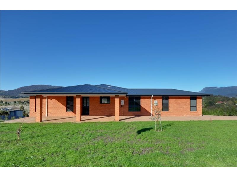 2/18 Rachel Crescent, Old Beach TAS 7017