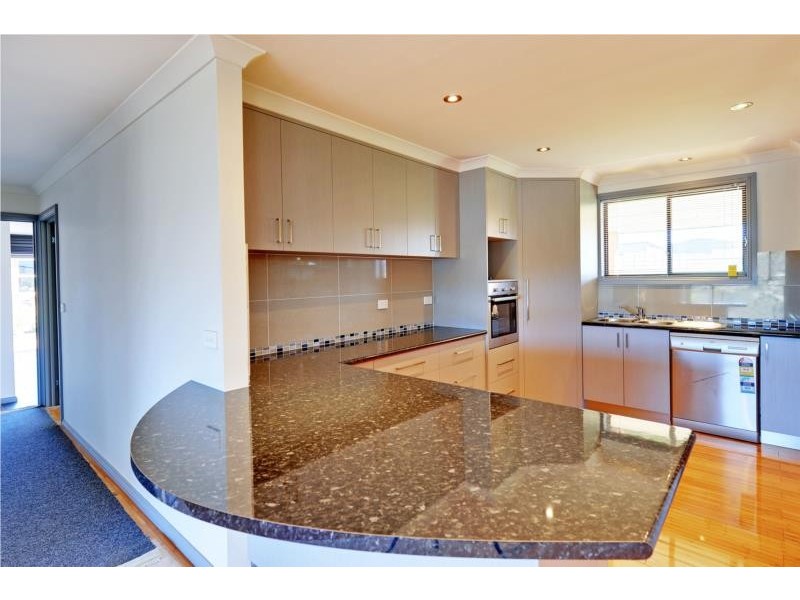 2/18 Rachel Crescent, Old Beach TAS 7017