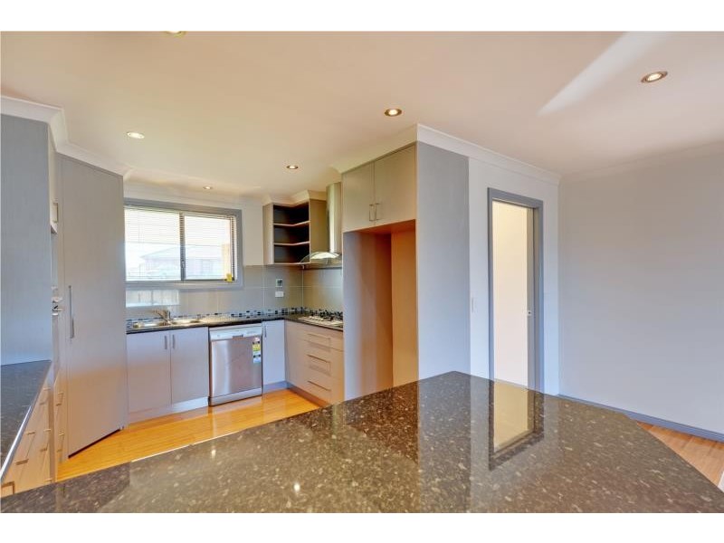 2/18 Rachel Crescent, Old Beach TAS 7017