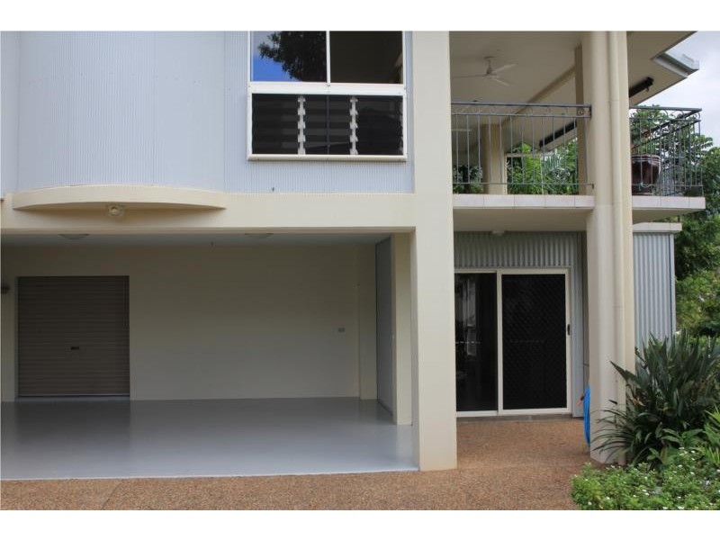 91 Petersen Street, Freshwater QLD 4870