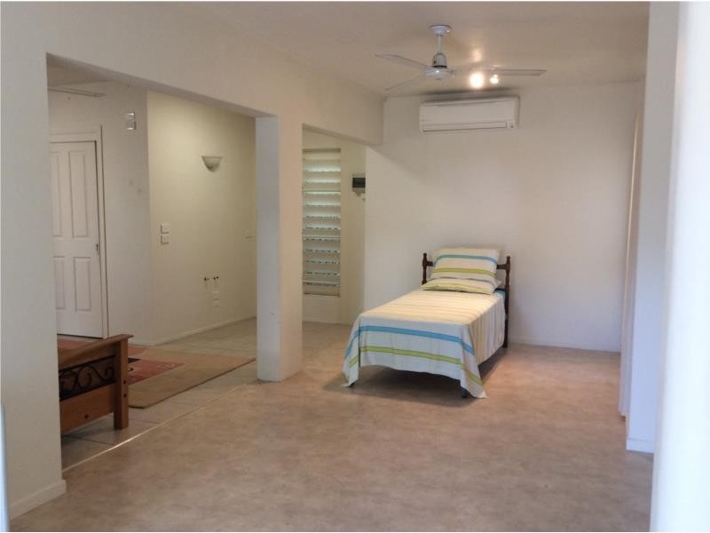 91 Petersen Street, Freshwater QLD 4870