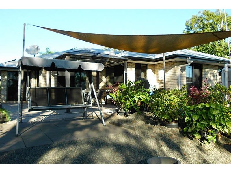 1 Starkey Street, Avondale QLD 4670