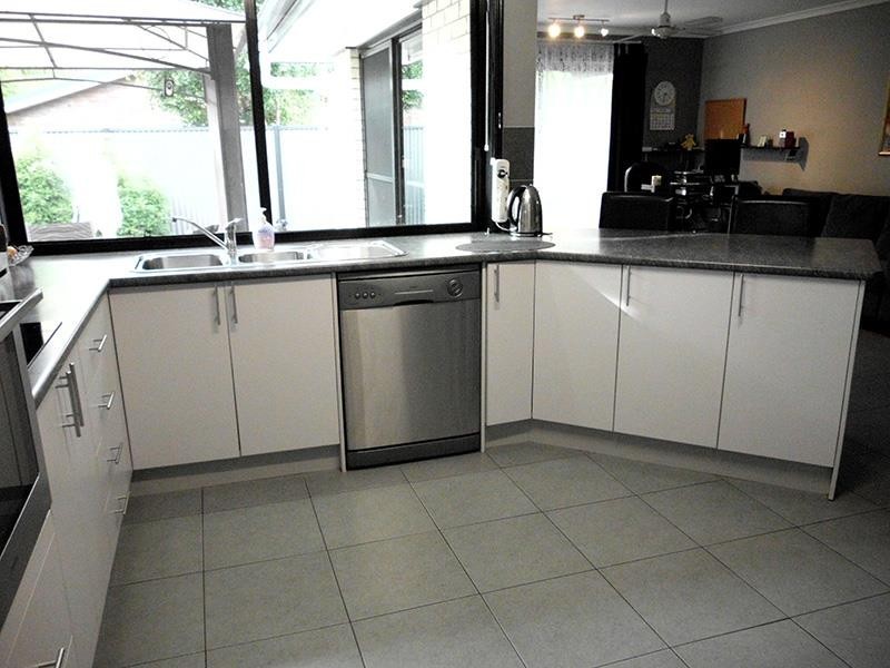 1 Starkey Street, Avondale QLD 4670