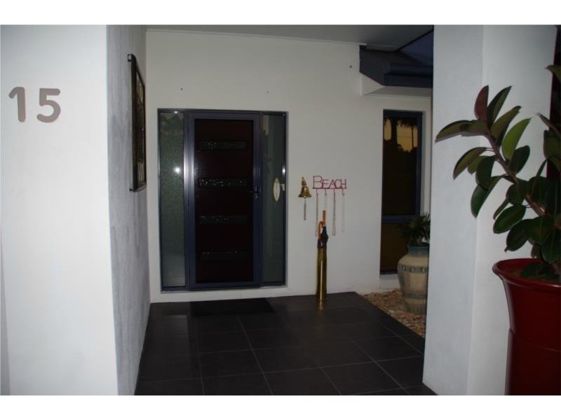 15 Amstal Avenue, Wondunna QLD 4655