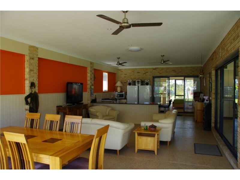 15 Amstal Avenue, Wondunna QLD 4655