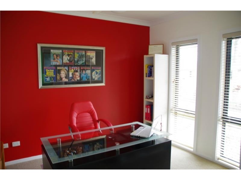 15 Amstal Avenue, Wondunna QLD 4655
