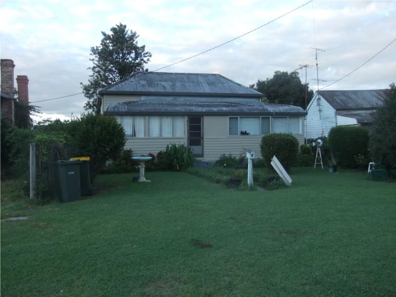 4 MacIntyre Street, Inverell NSW 2360