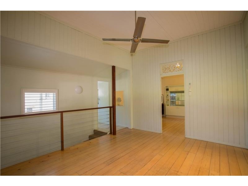 1 Riddings Street, Coorparoo QLD 4151