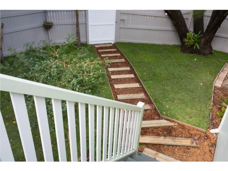 1 Riddings Street, Coorparoo QLD 4151