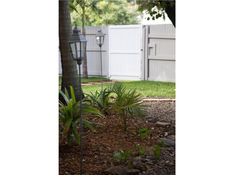 1 Riddings Street, Coorparoo QLD 4151