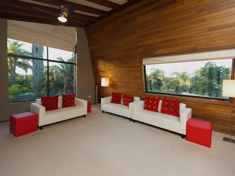 6  Tanah close, Kingsley WA 6026