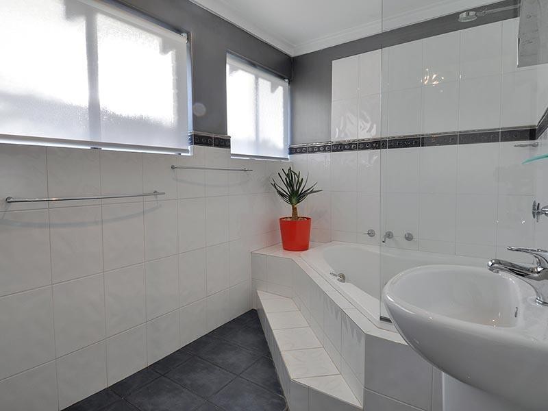 6  Tanah close, Kingsley WA 6026