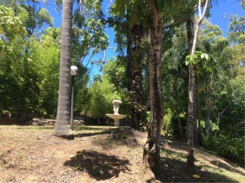 2 Bellview Crescent, Ashmore QLD 4214