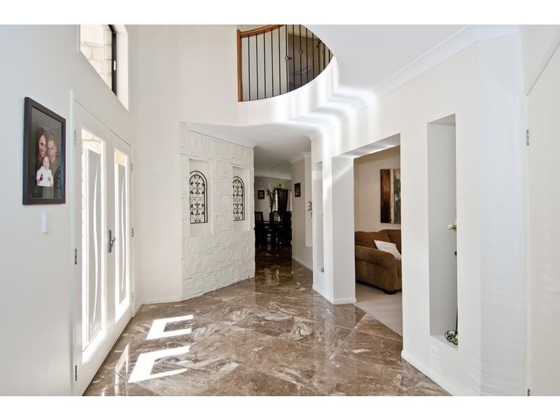 89 Wuraga Road, Bahrs Scrub QLD 4207