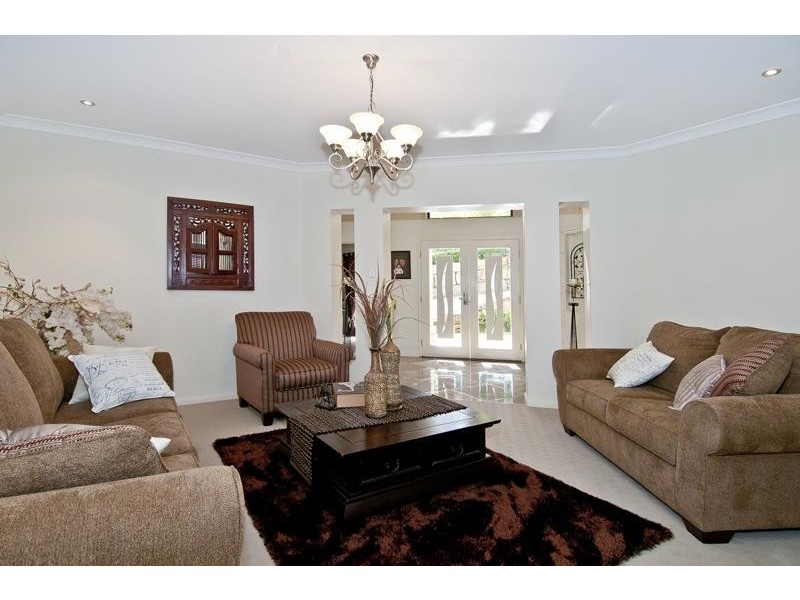 89 Wuraga Road, Bahrs Scrub QLD 4207