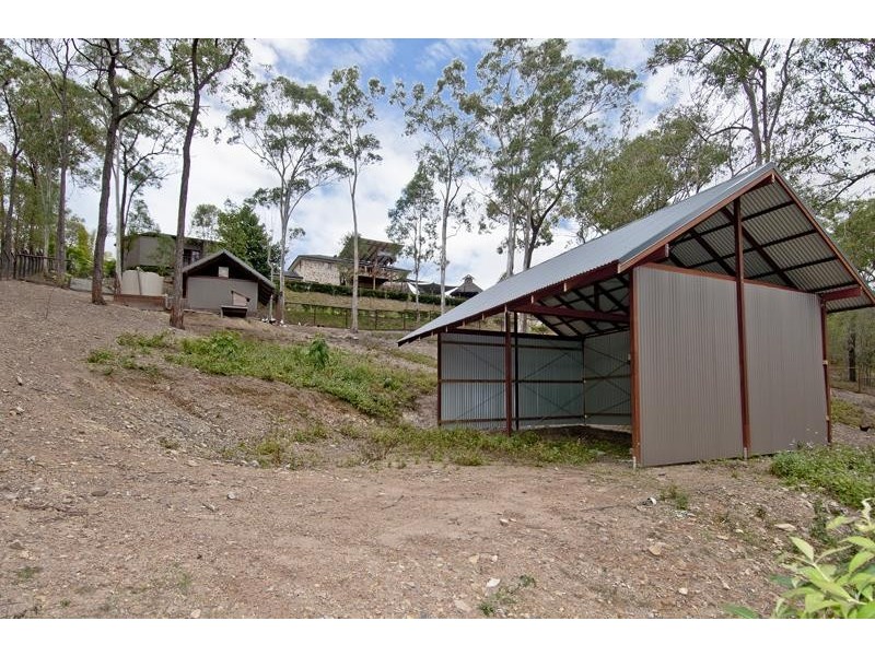 89 Wuraga Road, Bahrs Scrub QLD 4207