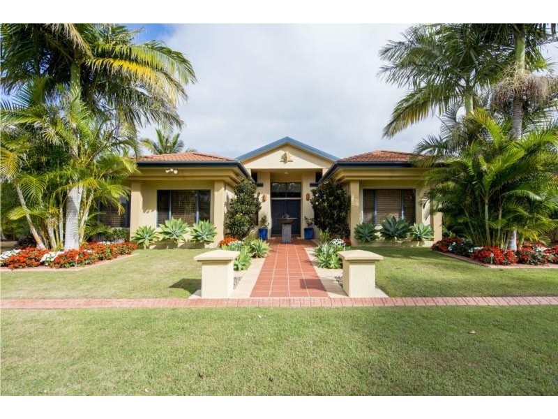 10 Conrad Close, Iluka NSW 2466