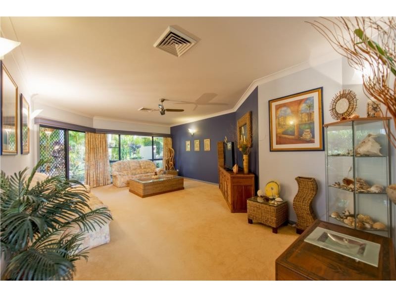 10 Conrad Close, Iluka NSW 2466