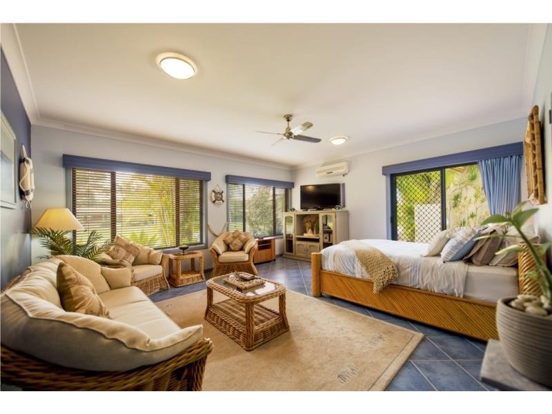 10 Conrad Close, Iluka NSW 2466