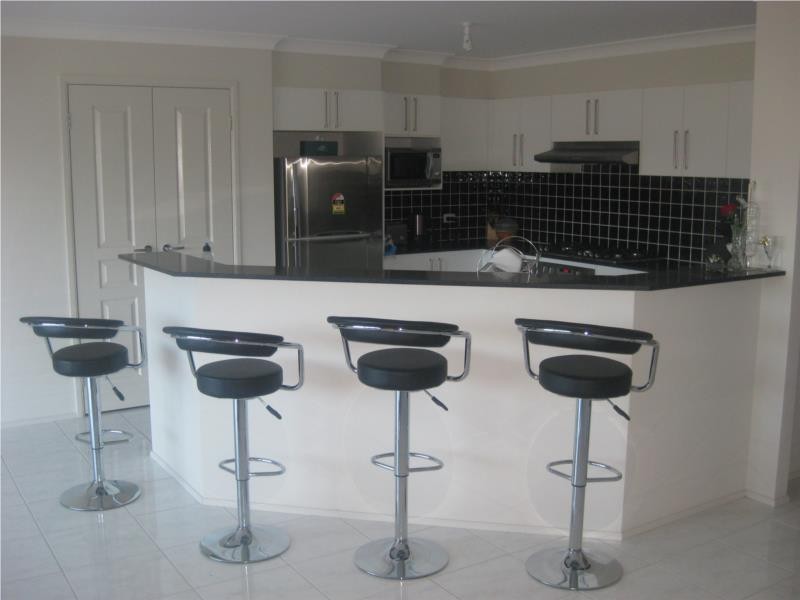 56 Kardella Avenue, Nowra NSW 2541