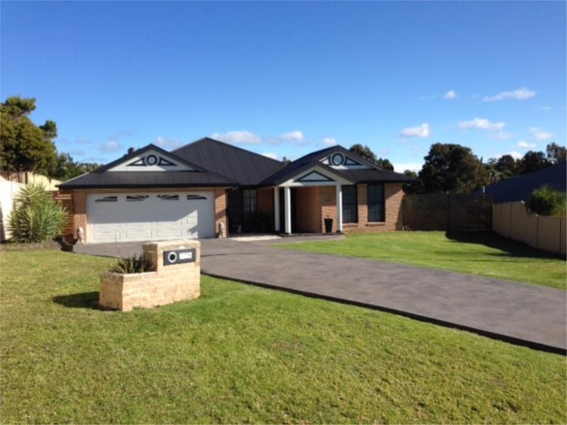 56 Kardella Avenue, Nowra NSW 2541