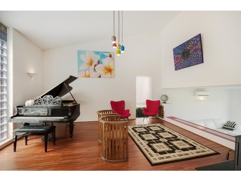 27 The Palisade, Umina Beach NSW 2257