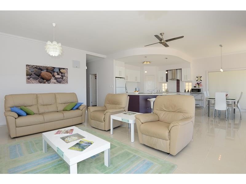 211 EXCELSIOR PARADE, Hindmarsh Island SA 5214