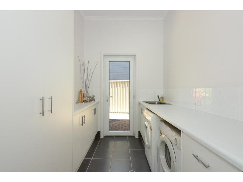 211 EXCELSIOR PARADE, Hindmarsh Island SA 5214