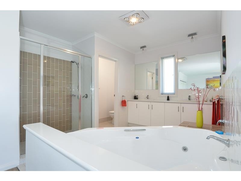 211 EXCELSIOR PARADE, Hindmarsh Island SA 5214