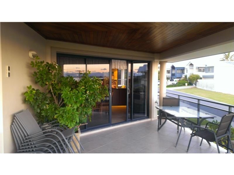 175 Rockingham Beach Road, Rockingham Beach WA 6168