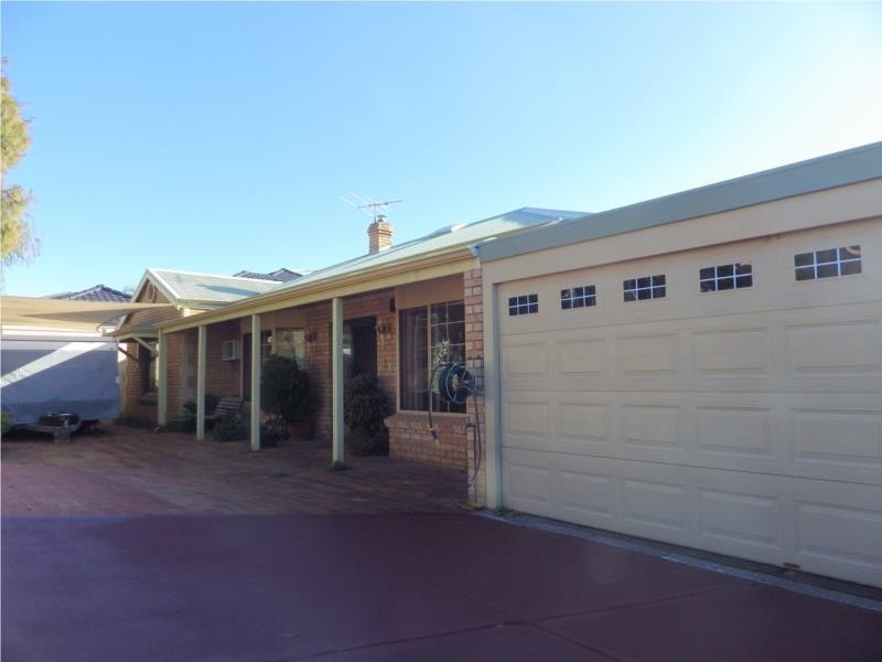 29 Battye Road, Kardinya WA 6163