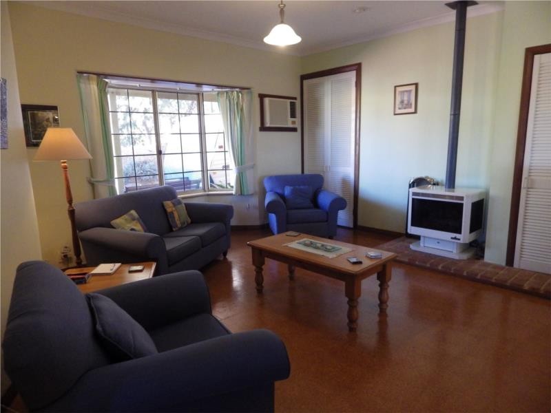 29 Battye Road, Kardinya WA 6163