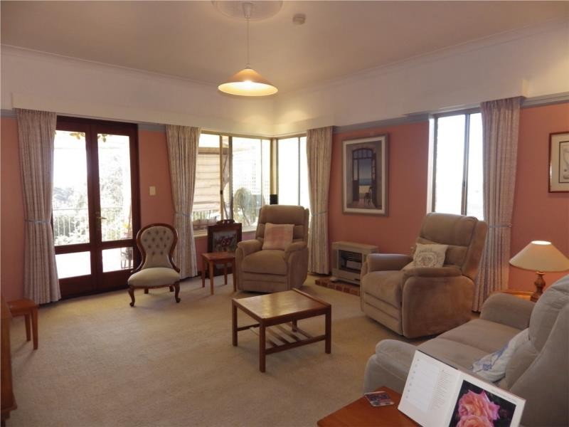 29 Battye Road, Kardinya WA 6163