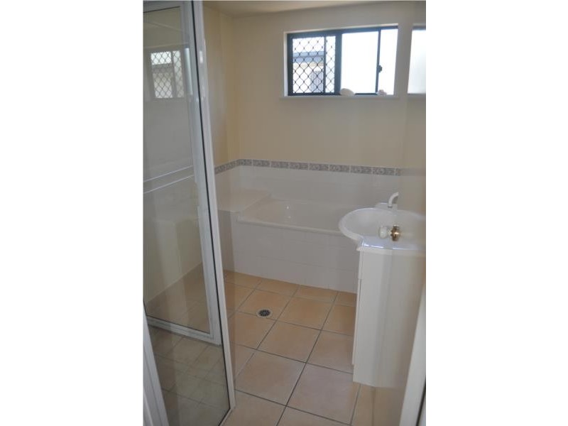 27 Marchwood Avenue, Kirwan QLD 4817