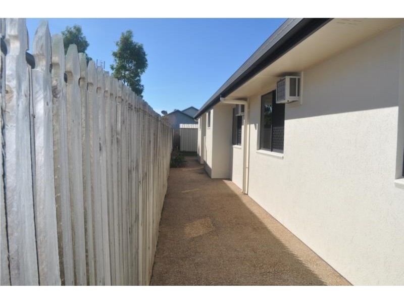 27 Marchwood Avenue, Kirwan QLD 4817