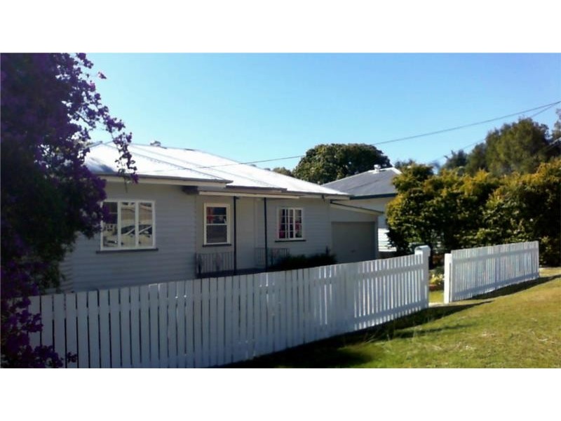 9 Thorn Lane, Ipswich QLD 4305