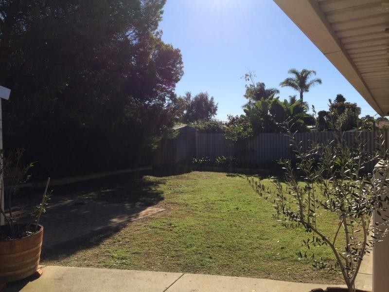 28 Glenside Crescent, Craigie WA 6025