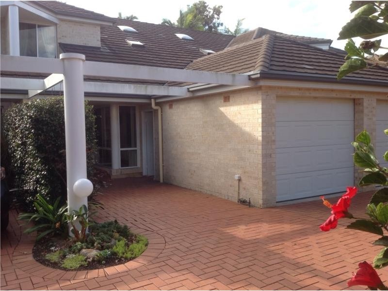 8 Woolcott Street, Newport NSW 2106