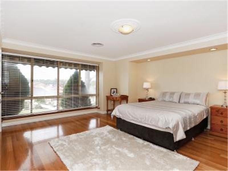 7 Kingston Heath Court, Connolly WA 6027