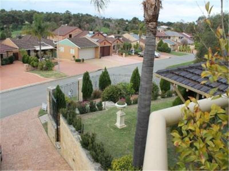 7 Kingston Heath Court, Connolly WA 6027