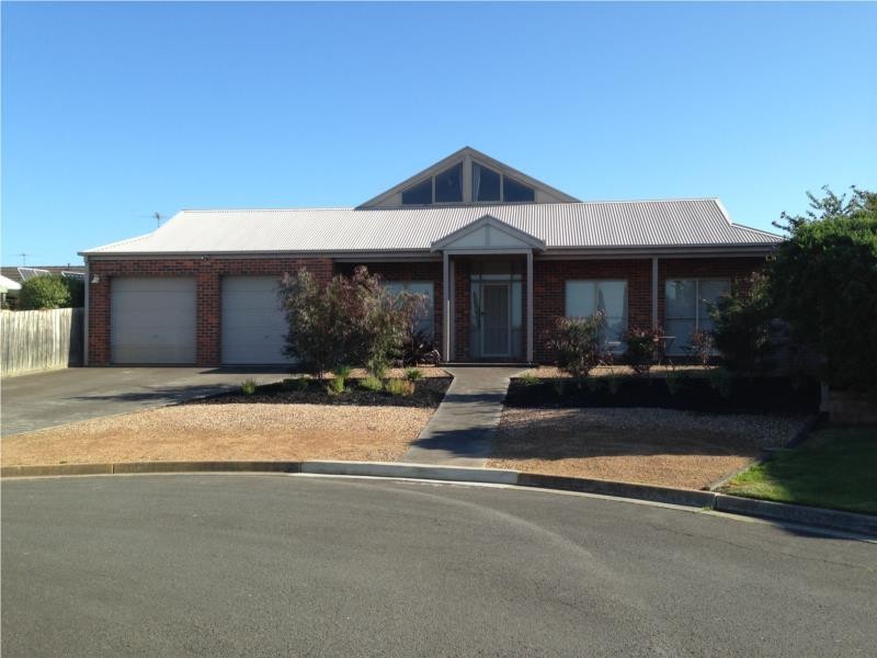 2 Keating Court, Highton VIC 3216