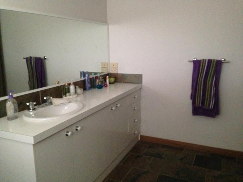 2 Keating Court, Highton VIC 3216