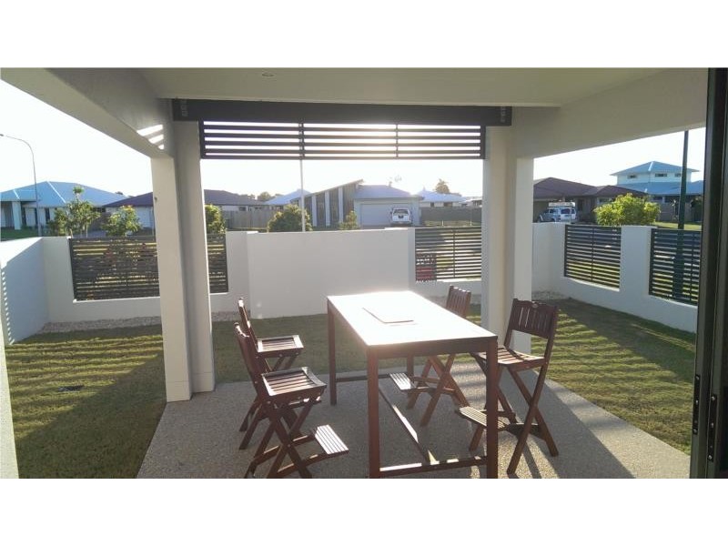 31 Lancaster Way, Ooralea QLD 4740