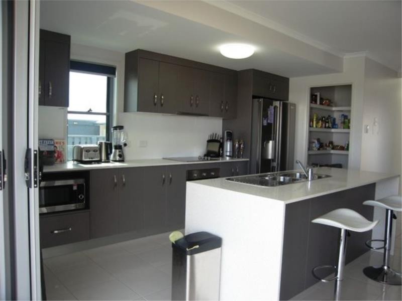 31 Lancaster Way, Ooralea QLD 4740