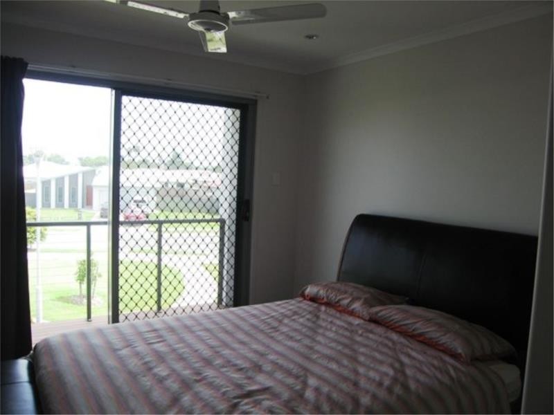 31 Lancaster Way, Ooralea QLD 4740
