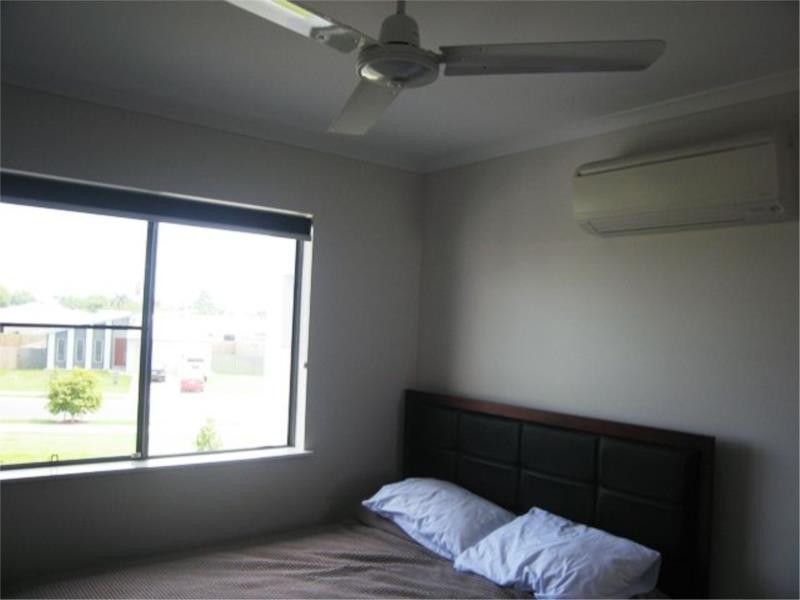 31 Lancaster Way, Ooralea QLD 4740