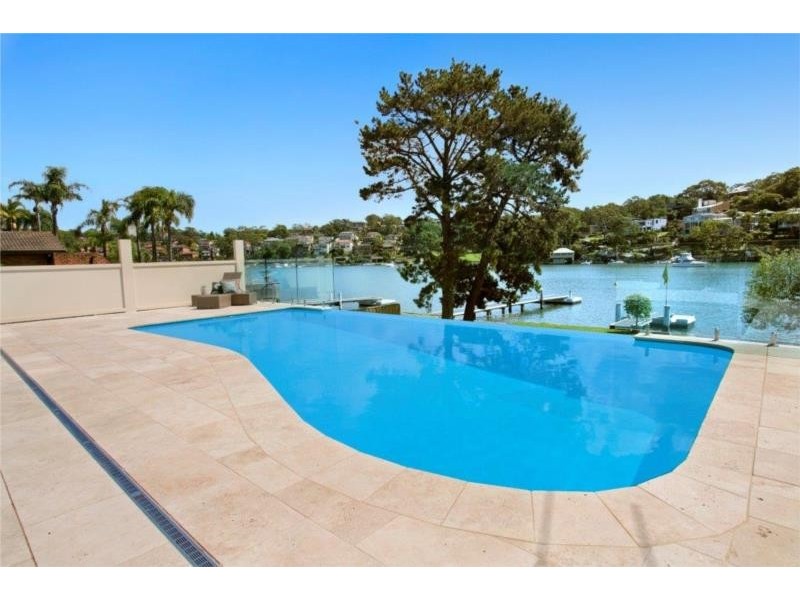 151 Queens Road, Connells Point NSW 2221