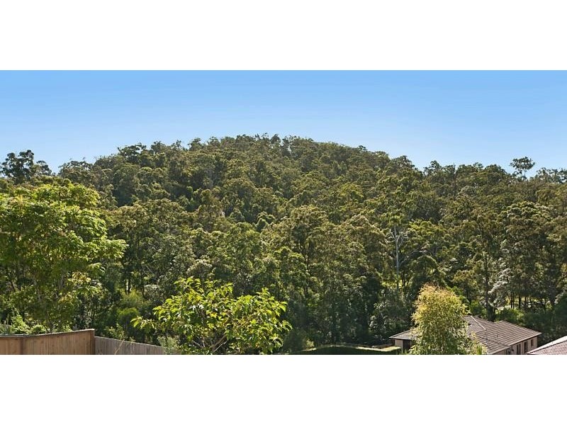 5 Castlereagh Close, Pacific Pines QLD 4211