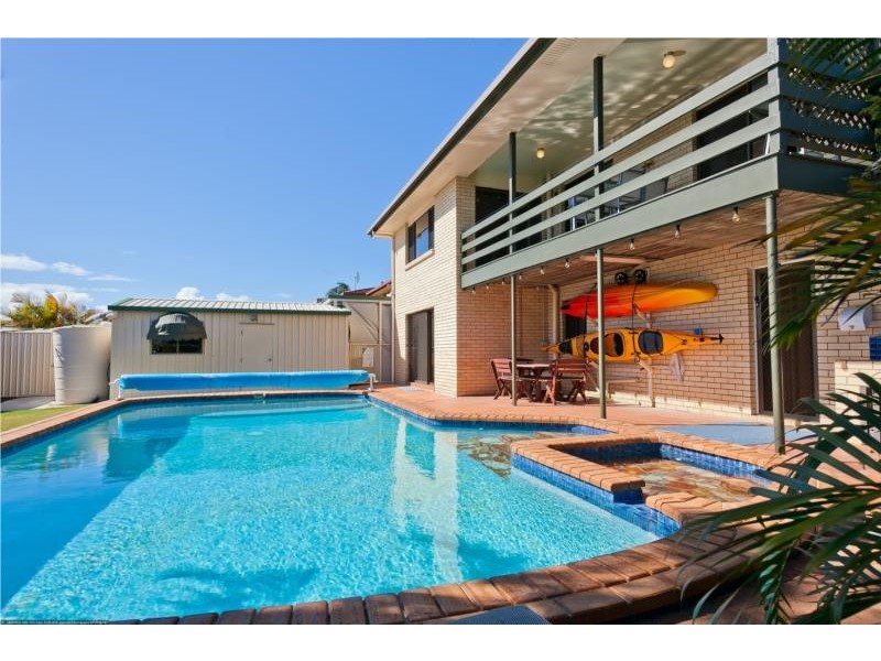 9 Ungowa Avenue, Pialba QLD 4655