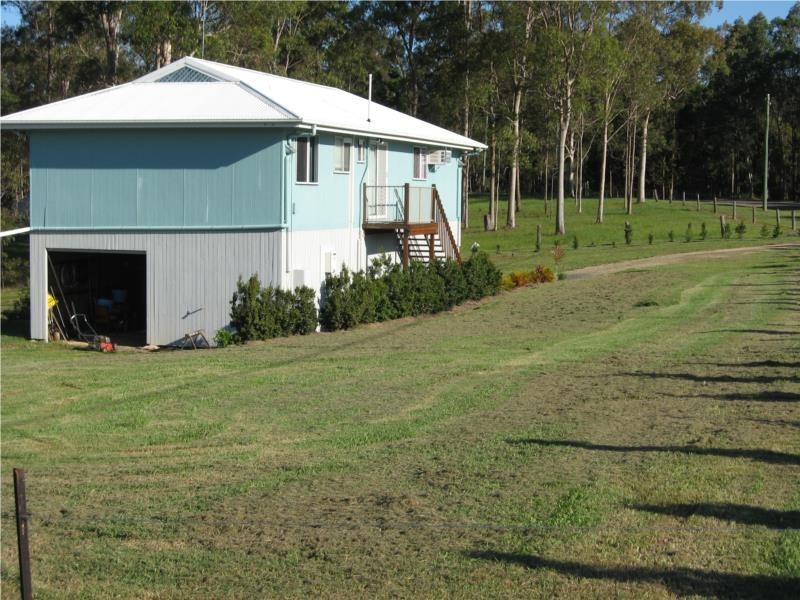 10 Mataranka road, Veteran QLD 4570